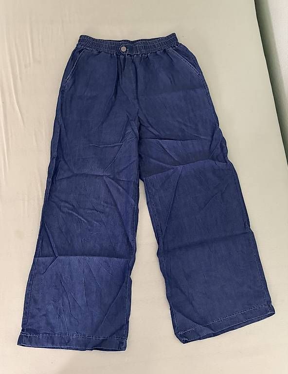 Hosen: Culotte-Stoffhose Gr. M – Gebraucht aus Berikon von nao_5qbr
