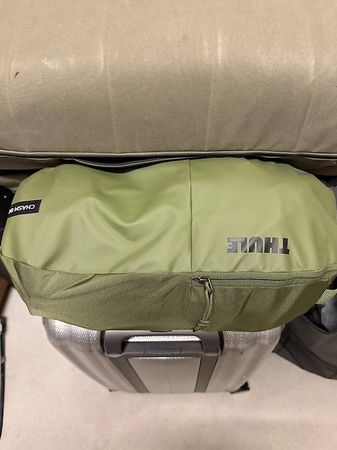 Thule Chasm L Reisetasche olivgrün 90L wasserdicht