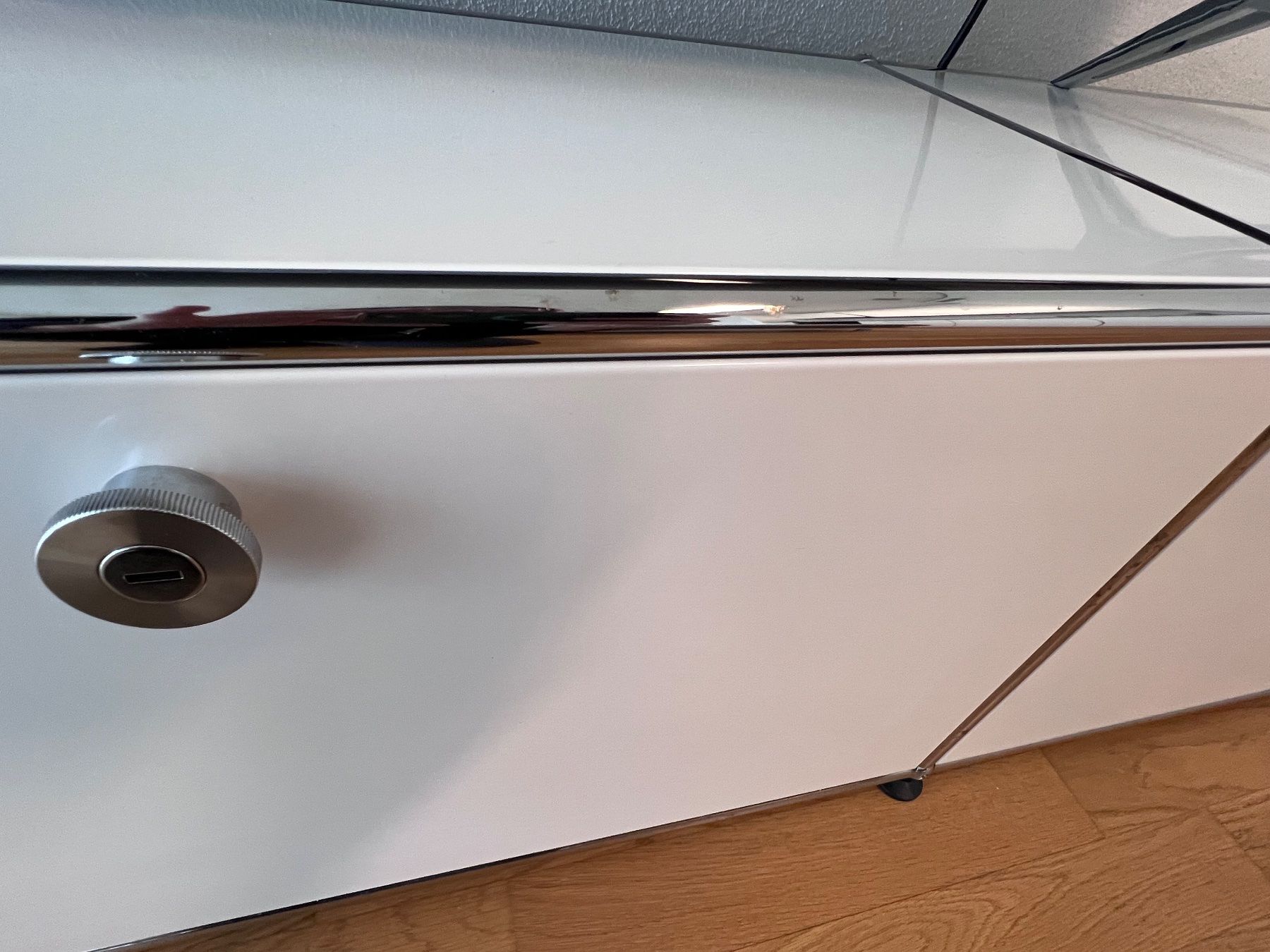 Cassettiere: USM Haller Lowboard Sideboard Weiss – Usato da Oberglatt ZH venduto da gal_7qjw 4