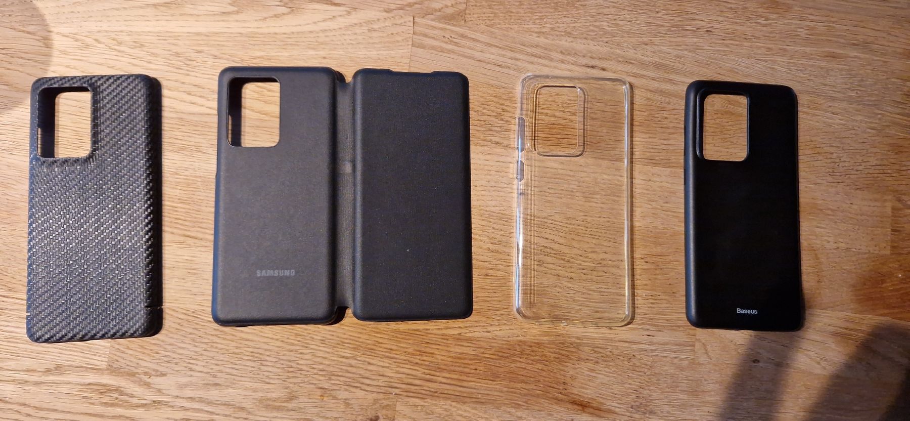 Samsung Cover & Protezioni schermo: 4 coques SAMSUNG GALAXY S20 – Usato da St. Ursen venduto da cpi23 1