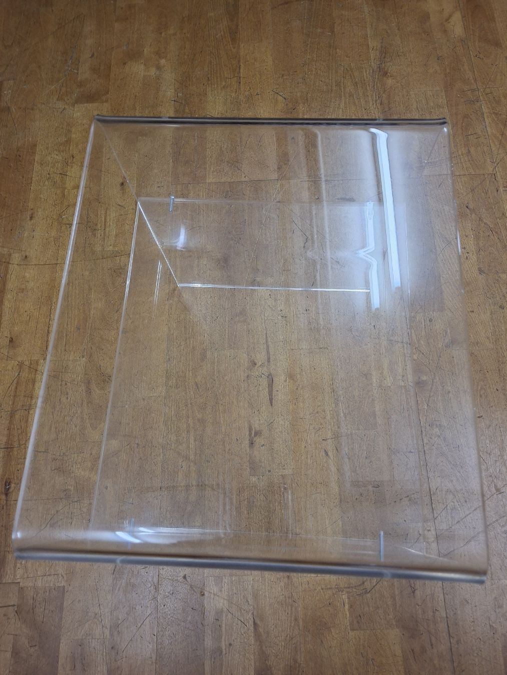 Tables: Plexiglastisch – D'occasion à Buochs par Gianna2020 2