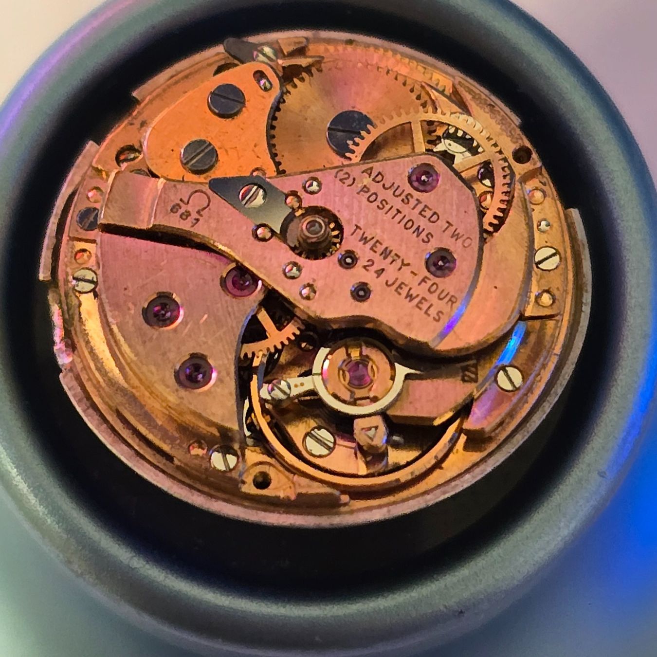 Omega Orologi: Mouvement Omega 681 pour pièces – Difettoso da Tramelan venduto da Nirdan 2