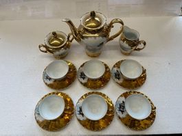 Kaffee Service goldfarben