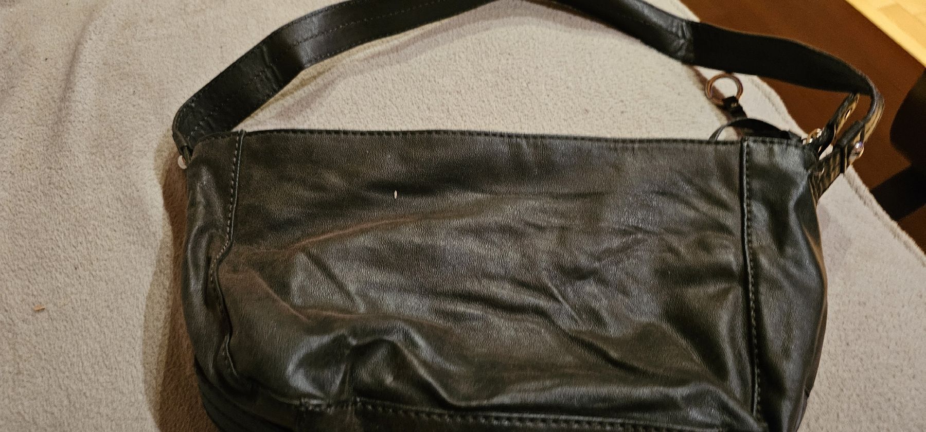 Esprit Borse da donna: Schwarze Handtasche von Esprit, – Usato da Ferden venduto da jemyce