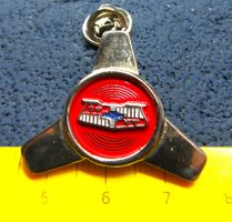 CHEVROLET AUTO LOGO PIN "WHEEL SPINNER" AUTO PIN GEPRÄGT