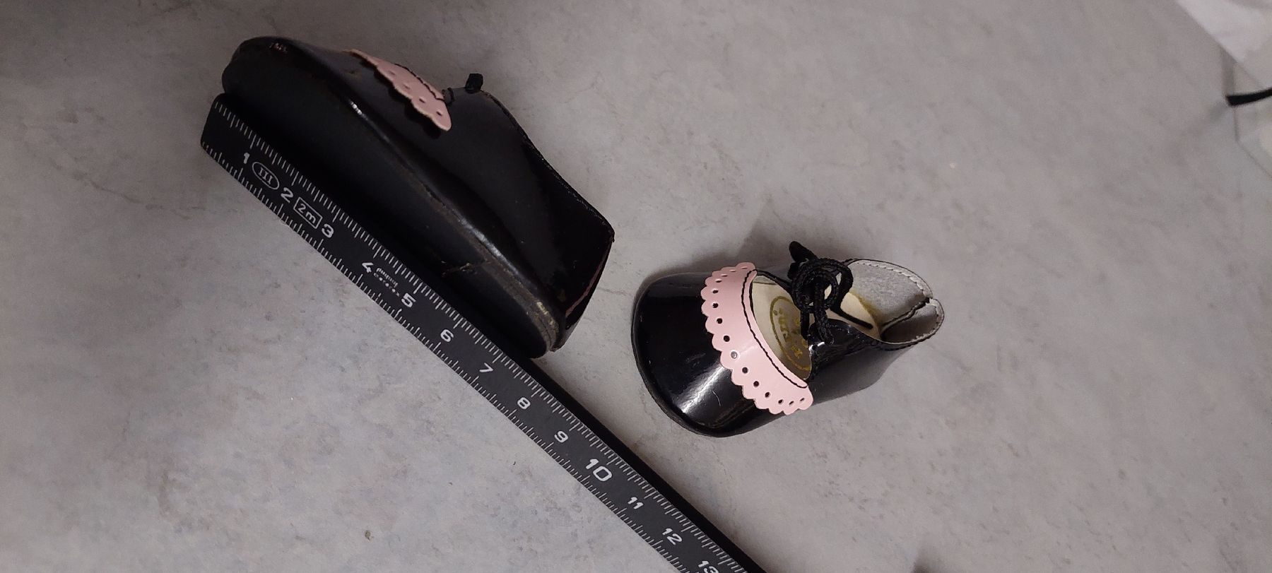 Puppen: Puppenschuhe – Gebraucht aus Muri AG von nindo1 2