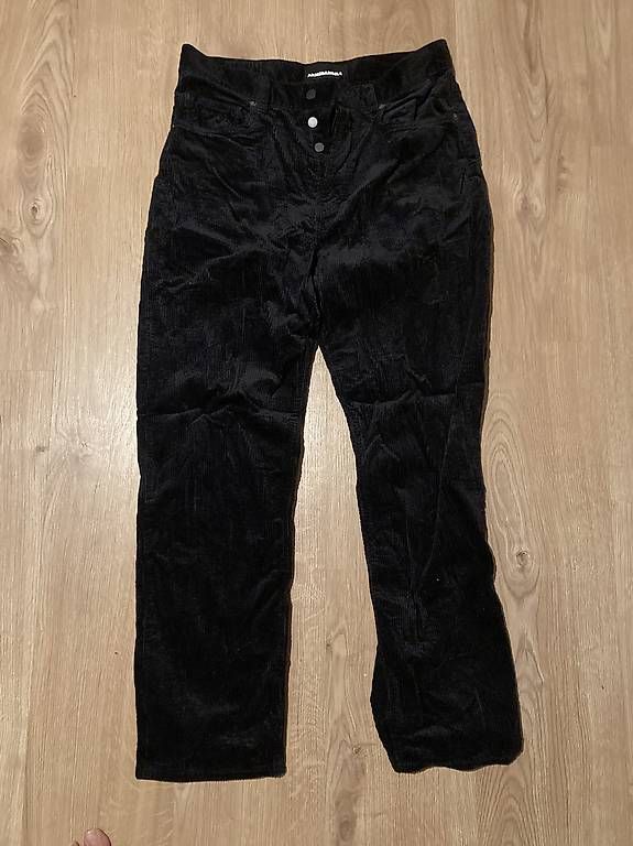 Pantaloni: Hosen Armedangels Gr 30 – Usato da Düdingen venduto da mounium