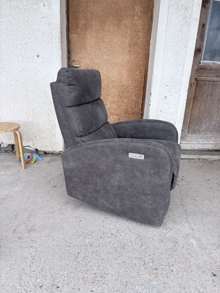 Poltrone: TV Sessel elektrisch verstellbar – Usato da Selzach venduto da simu1992 4