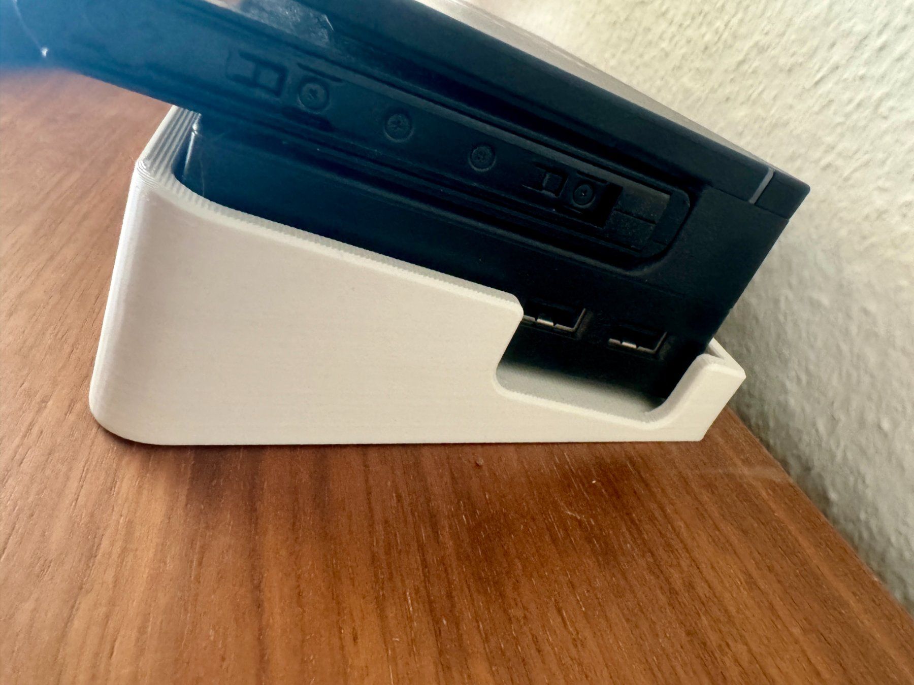 Nintendo Console: Nintendo Switch Dock Horizontal Halter – Nuovo (secondo la descrizione) da Bassersdorf venduto da reimerm88 2