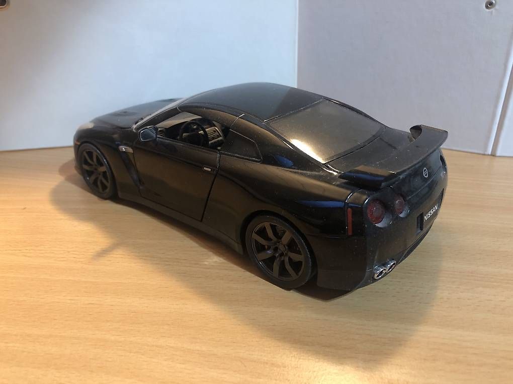Modellini d'auto: Nissan GTR Modellauto 1:18 – Usato da Emmenbrücke venduto da ram_66mb 2