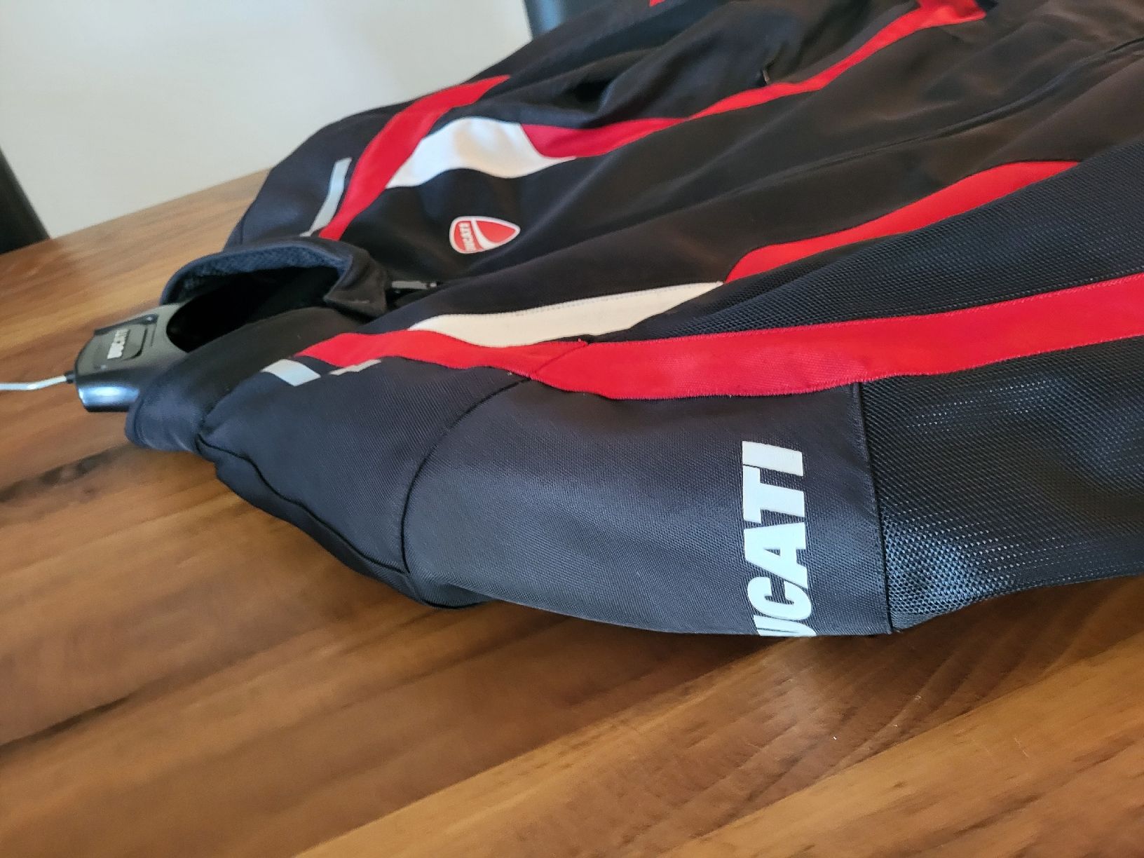 Ducati Giacche: Ducati 3XL Sommerjacke – Nuovo (secondo la descrizione) da Fruthwilen venduto da Mostro-Medusa 2
