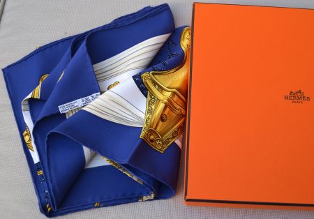 Hermès Etriers Seidenschal  / foulard en soie