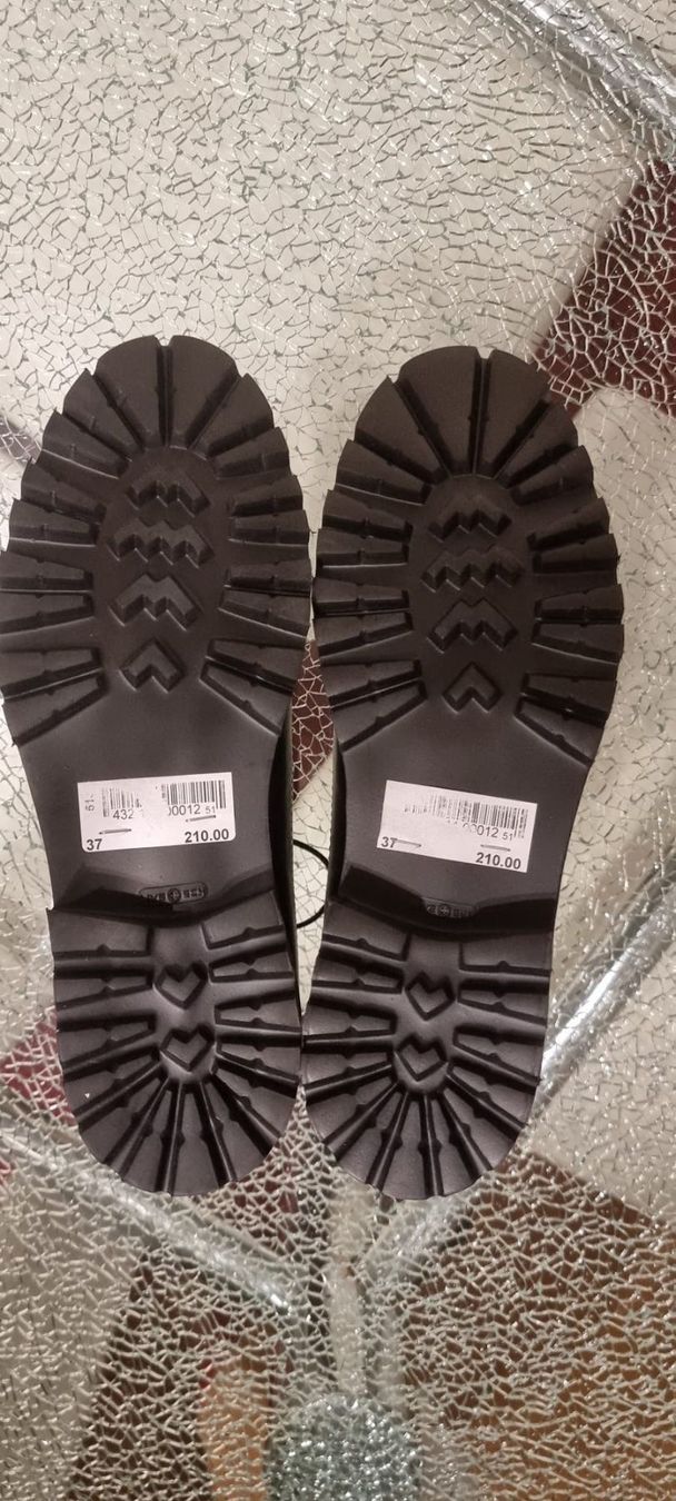 Chaussures femmes: Cherie Gr. 37 – Neuf avec emballage d'origine à Luzern par Edii025 1