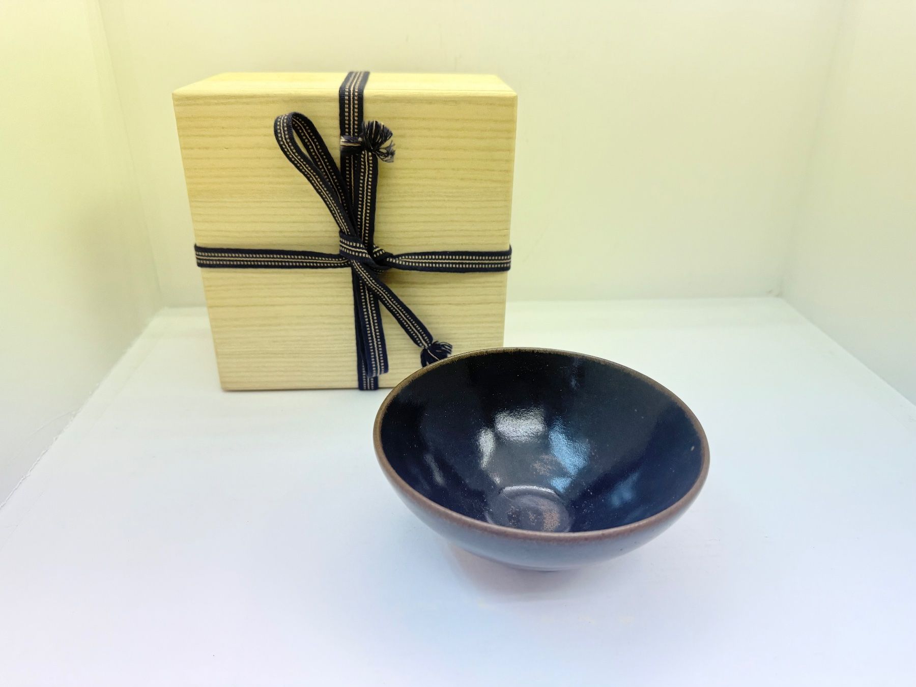 Tassen: Teeschale Japan Chawan Keramik-  20. Jh. "Seto" – Gebraucht aus Bern von mbtiti
