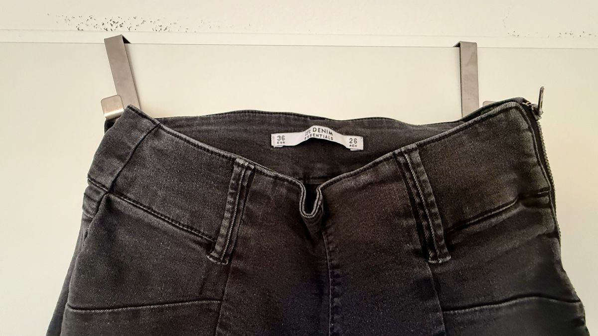 Jeans: Denim Black Jeans - Size 36 – Usato da Herrliberg venduto da Benben3000 1