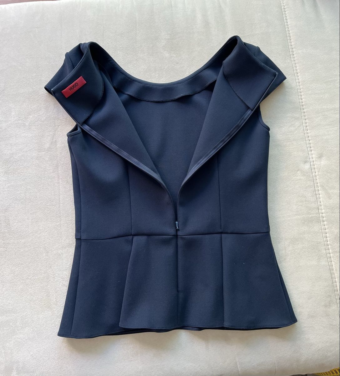 Hugo Boss Camicette: Bluse Hugo Boss Gr.36 – Nuovo e nell'imballaggio originale da Stäfa venduto da Exclusive0 1