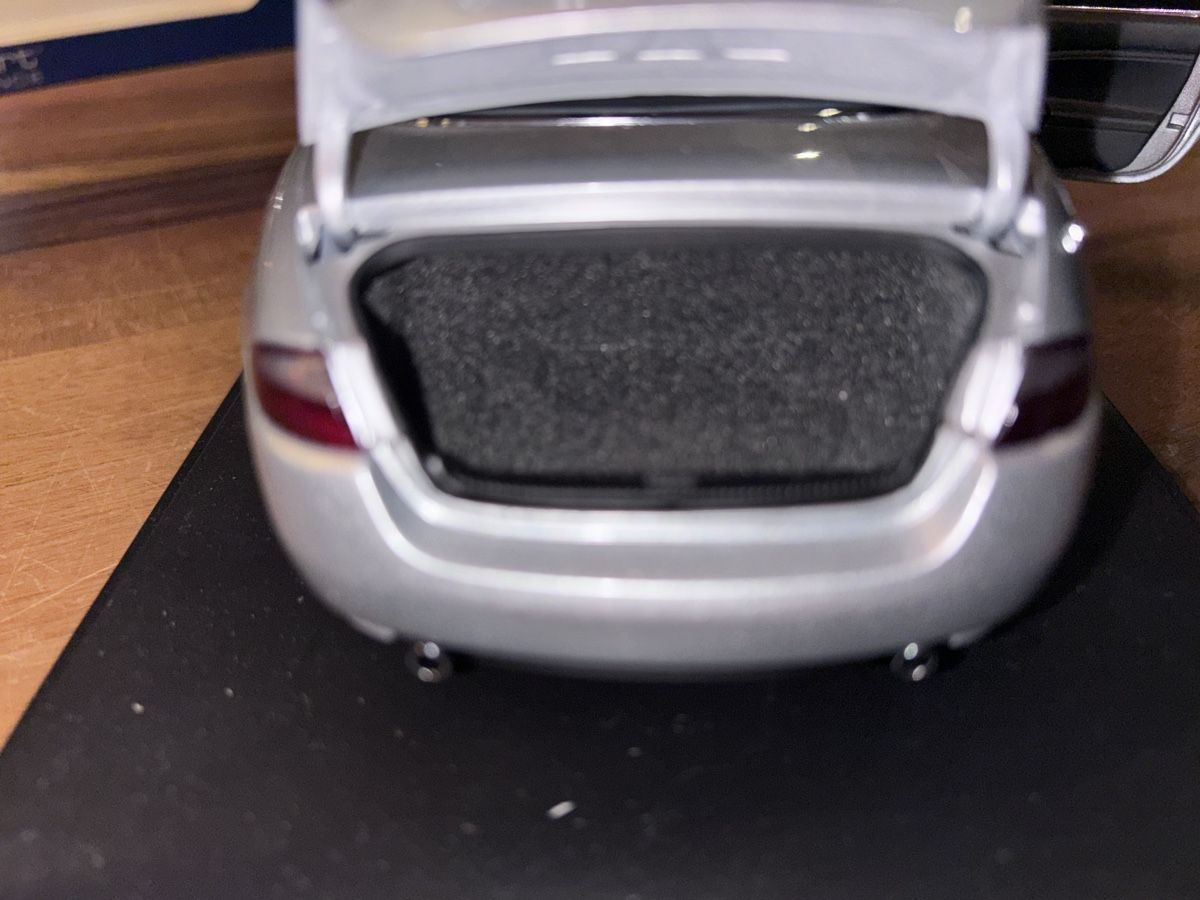 Autoart Modellautos: Autoart Jaguar XK Modellauto 1:18 – Gebraucht aus Glattfelden von Therzog 6