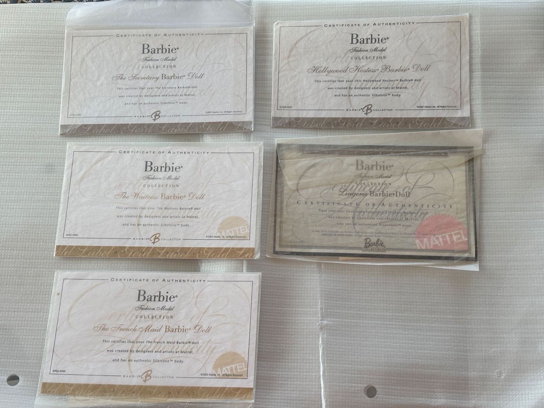 Bambole: Barbie silkstone 5 certificats d'authenticité – Usato da Bassecourt venduto da keenfind