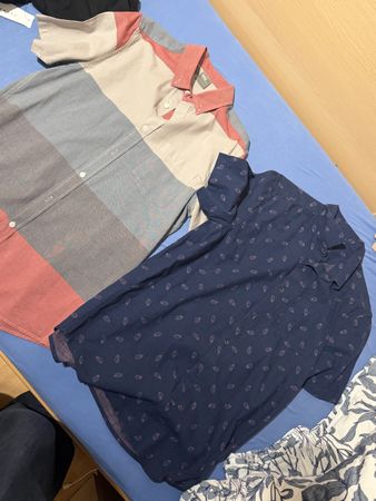 Ser of two shirts 
