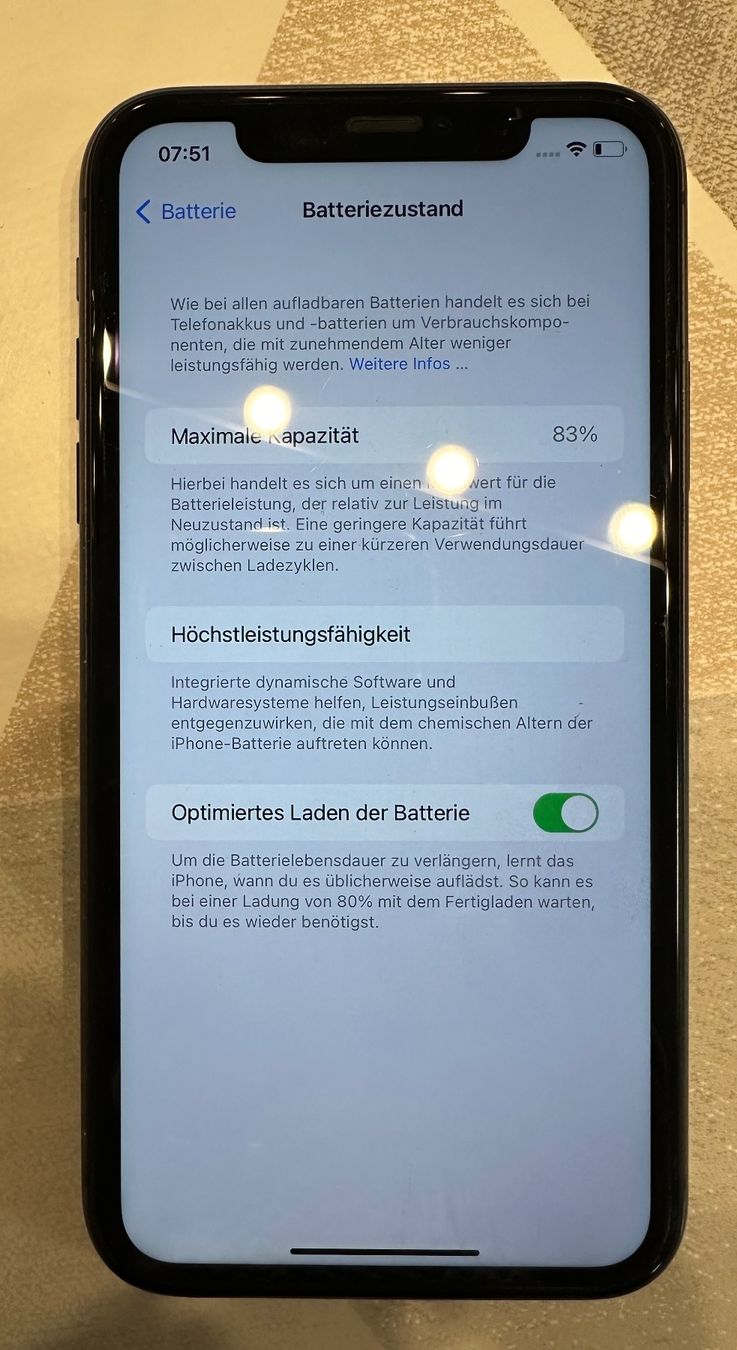 Apple Handys / Smartphones: iPhone 11 128GB schwarz – Gebraucht aus Dübendorf von  2