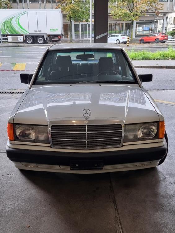 Mercedes 190 E 1989 californian edition