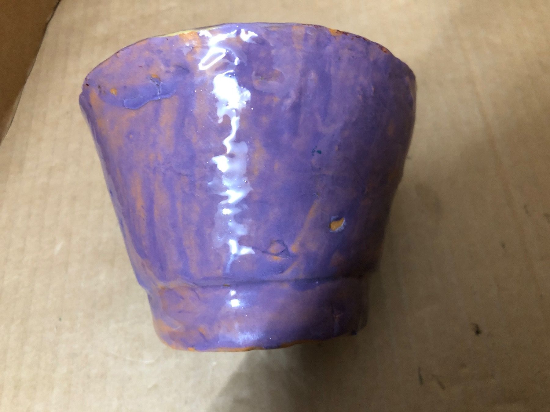 Pentole: Klein Topf violett/gelb – Usato da Eschlikon TG venduto da ArtRec 4