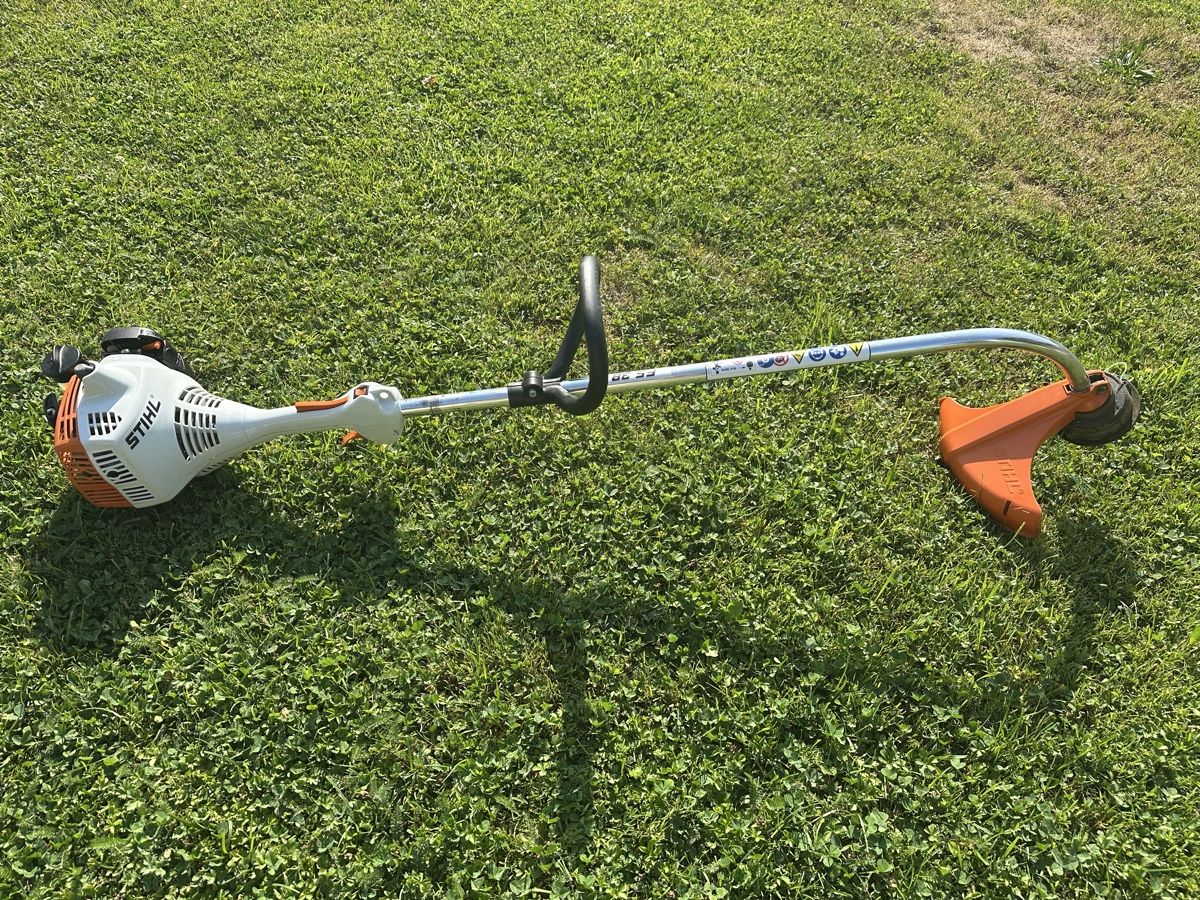 Stihl Tondeuses à gazon: Stihl FS38 Trimmer – D'occasion à Benken SG par Malou1