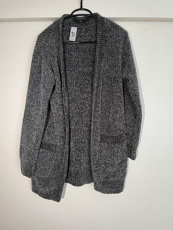 Sehr weiche Strickjacke