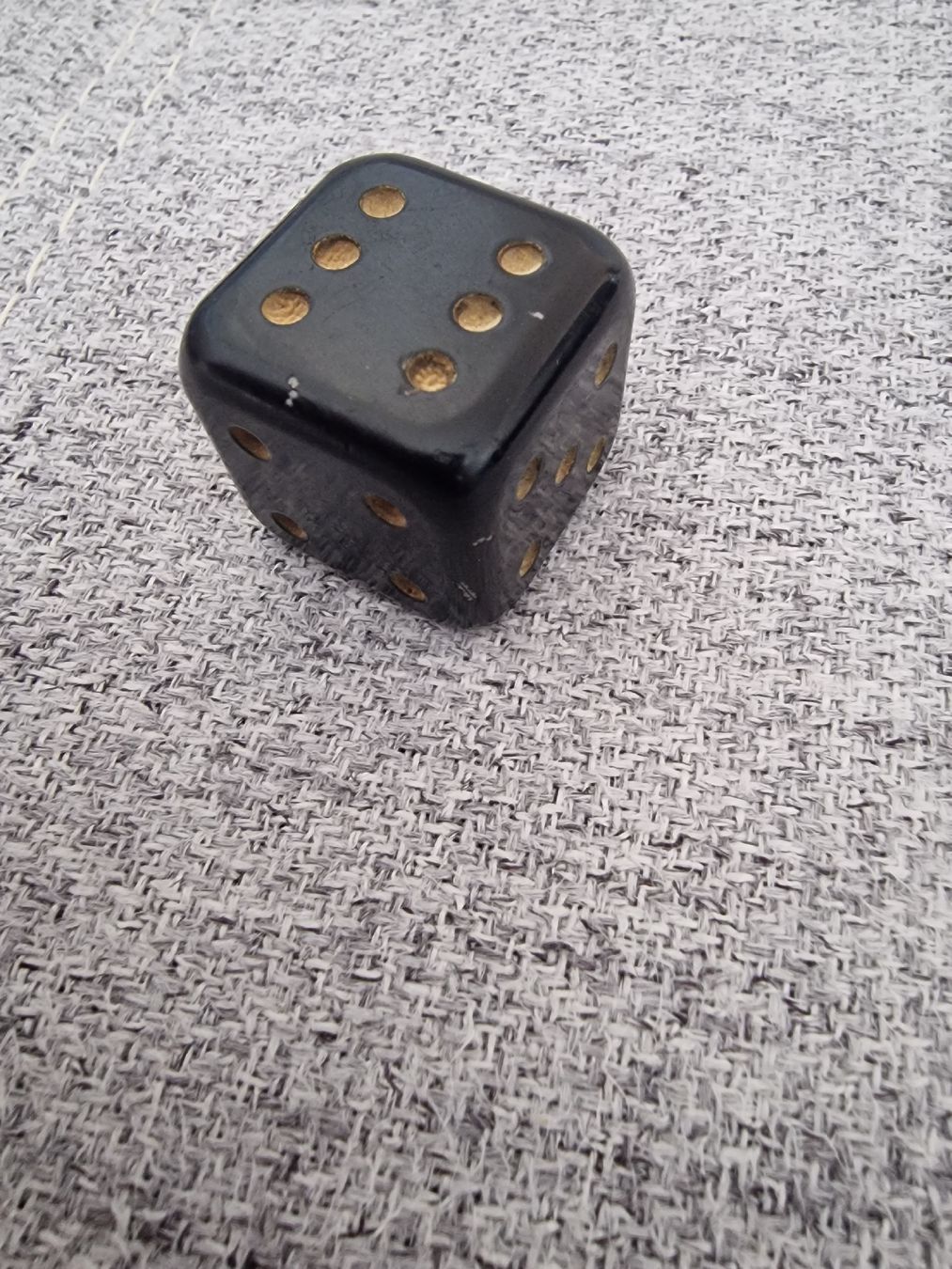 Spielzeuge: Dé noir 16mm en fer – Gebraucht aus La Chaux-de-Fonds von Ric_m628
