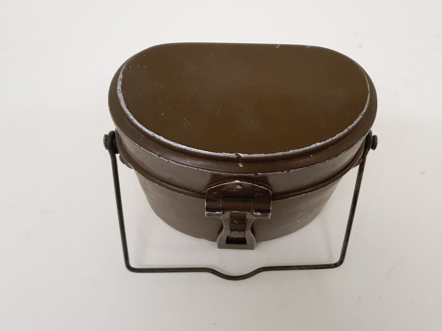 Geschirrsets: Antike Schweizer Militär Gamelle, 1940 - Schnäppchen! – Gebraucht aus Aegerten von taxidermo 2