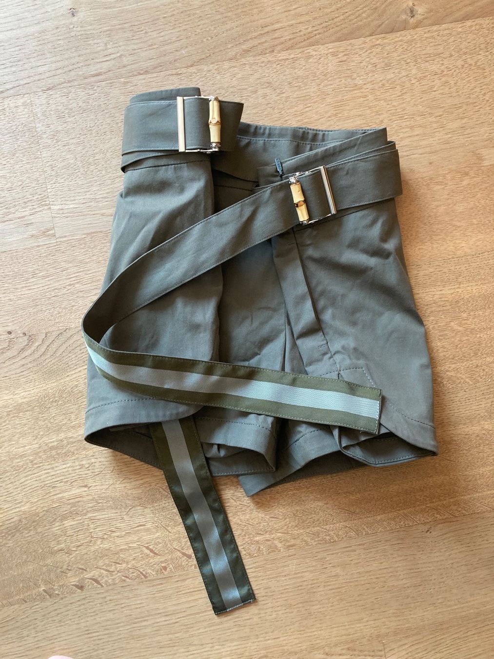 Gucci Hosen: Gucci Shorts – Gebraucht aus Zürich von san_qzr2 4