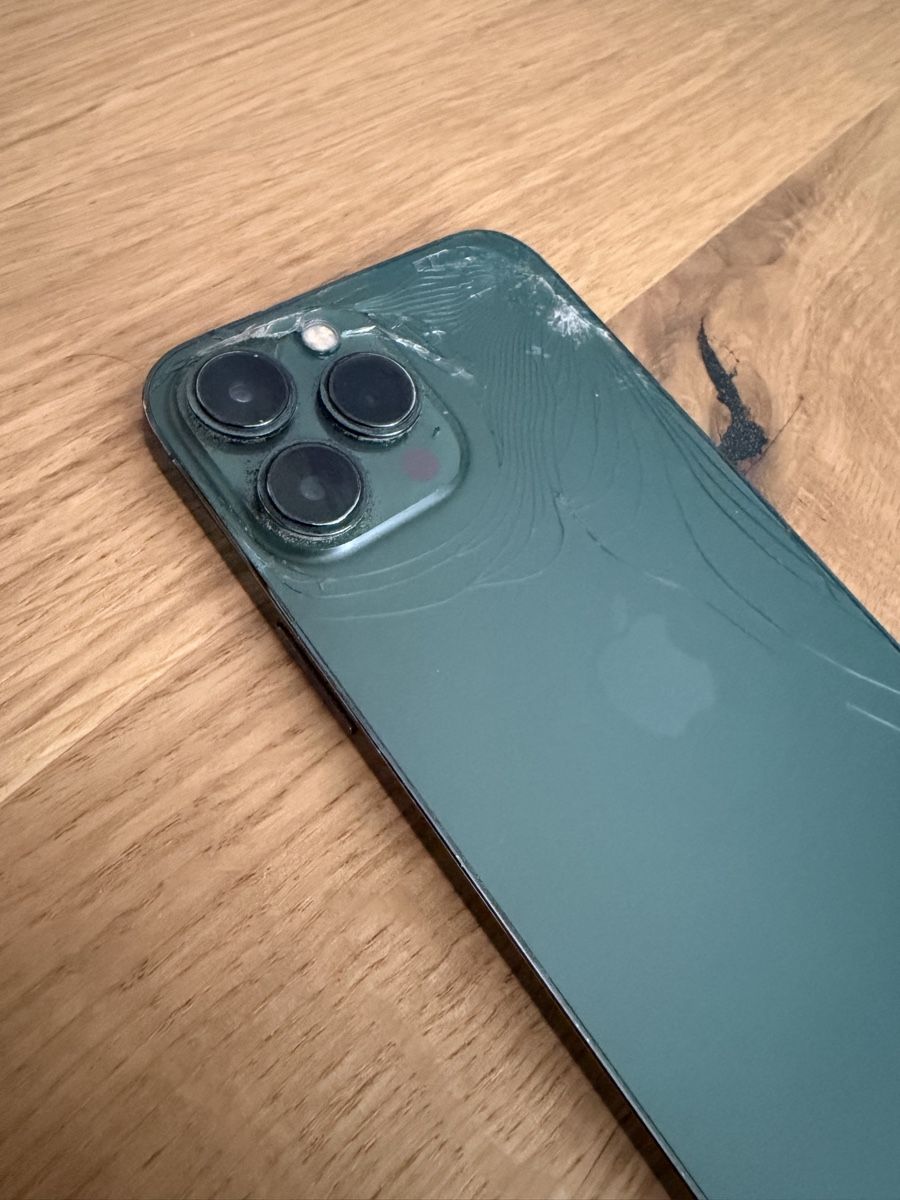 Apple Handys / Smartphones: iPhone 13 Pro Max 256GB – Gebraucht aus Biel/Bienne von Pumukels 2