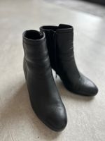 Schwarze Stiefel