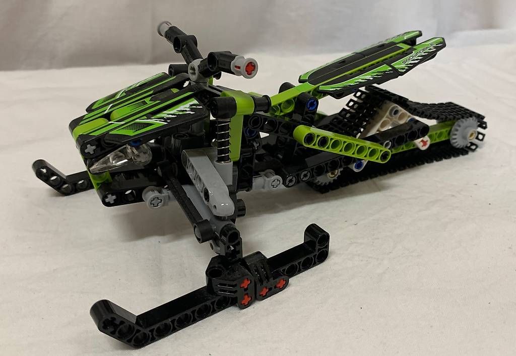 Lego Baukästen: Lego Technic Schneemobil – Gebraucht aus Meikirch von meineangebote 1