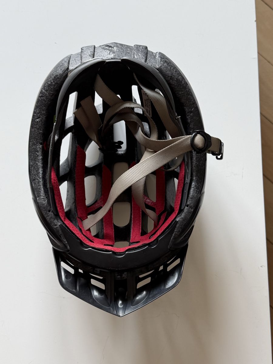 Specialized Casques: Velohelm Specialized schwarz/silber – D'occasion à Bern par leo_lnw8 3