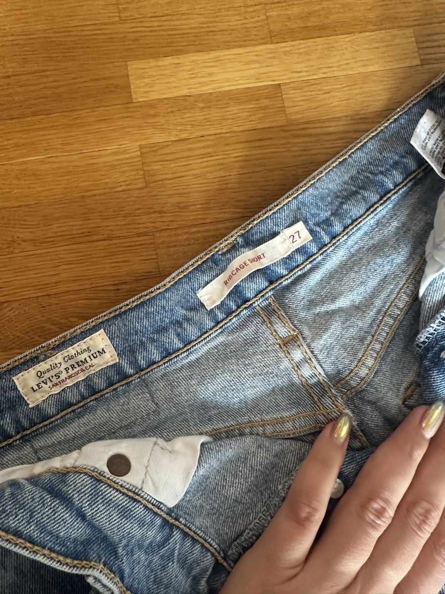 Levi's Pantaloni: Levi's Ribcage Shorts, Gr 27 – Usato da Glattbrugg venduto da reni_dbr 4
