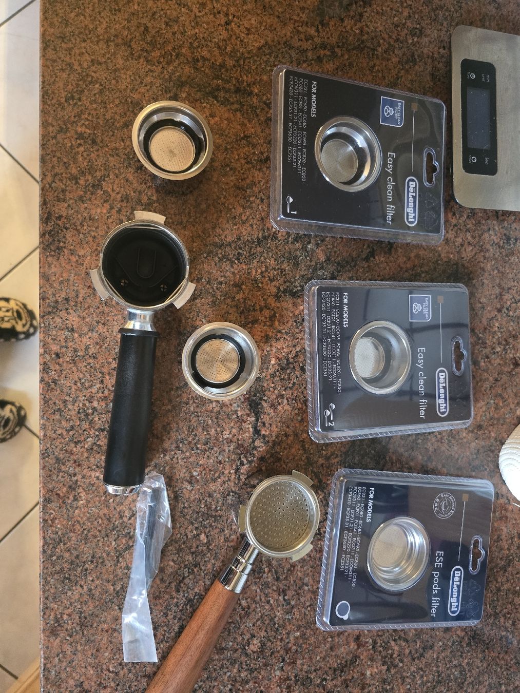 De'Longhi Kaffeemaschinen & Espressomaschinen: Delonghi Style Dedica – Neu (gemäss Beschreibung) aus Goumoens-la-Ville von Mimi_1802 2
