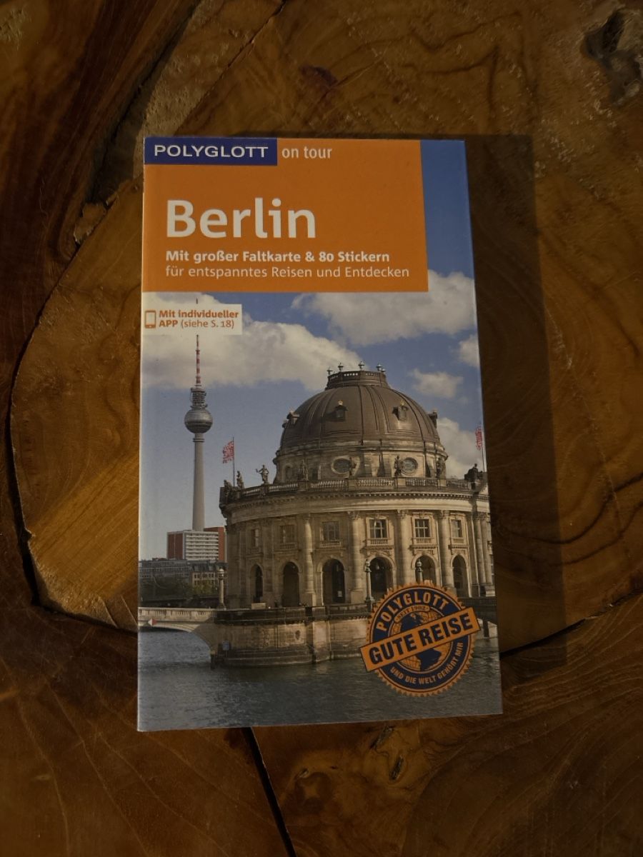 Libri: POLYGLOTT on tour Berlin Reisefuehrer mit Karte – Usato da Egolzwil venduto da ArianeP95