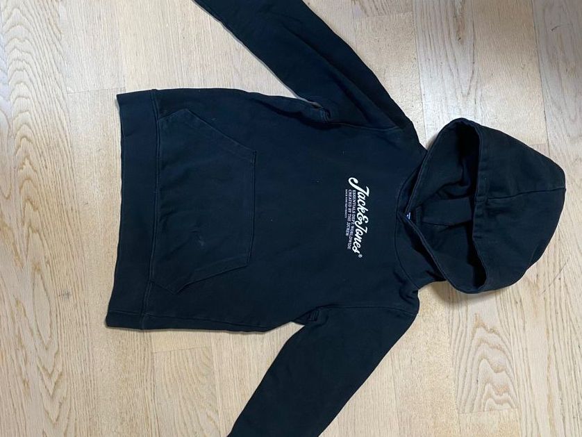 Maglioni & Felpe: Schöner, bequemer Hoodie – Usato da Urdorf venduto da Annette_Alder
