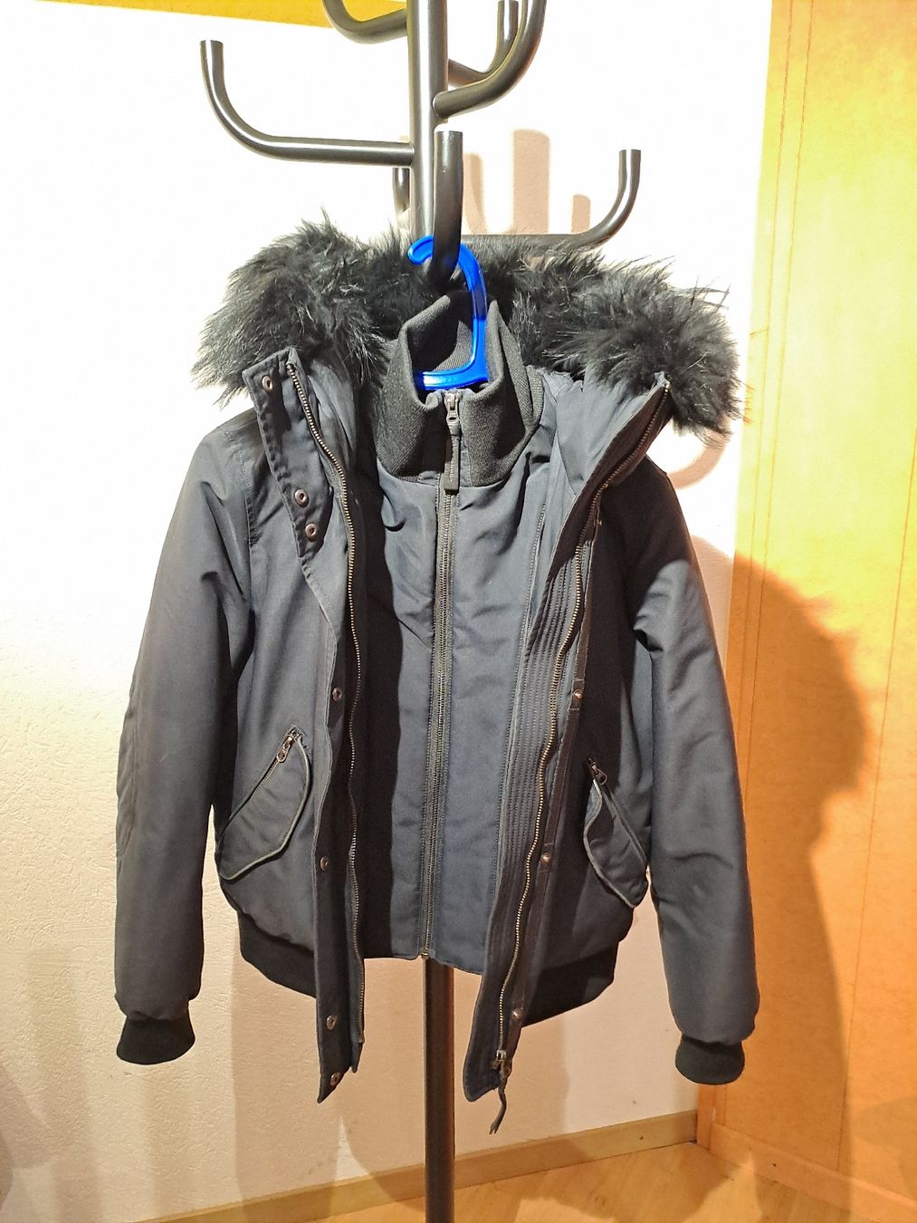 Mackage Giacche: Veste Mackage – Usato da Valeyres-sous-Montagny venduto da Romy. 4