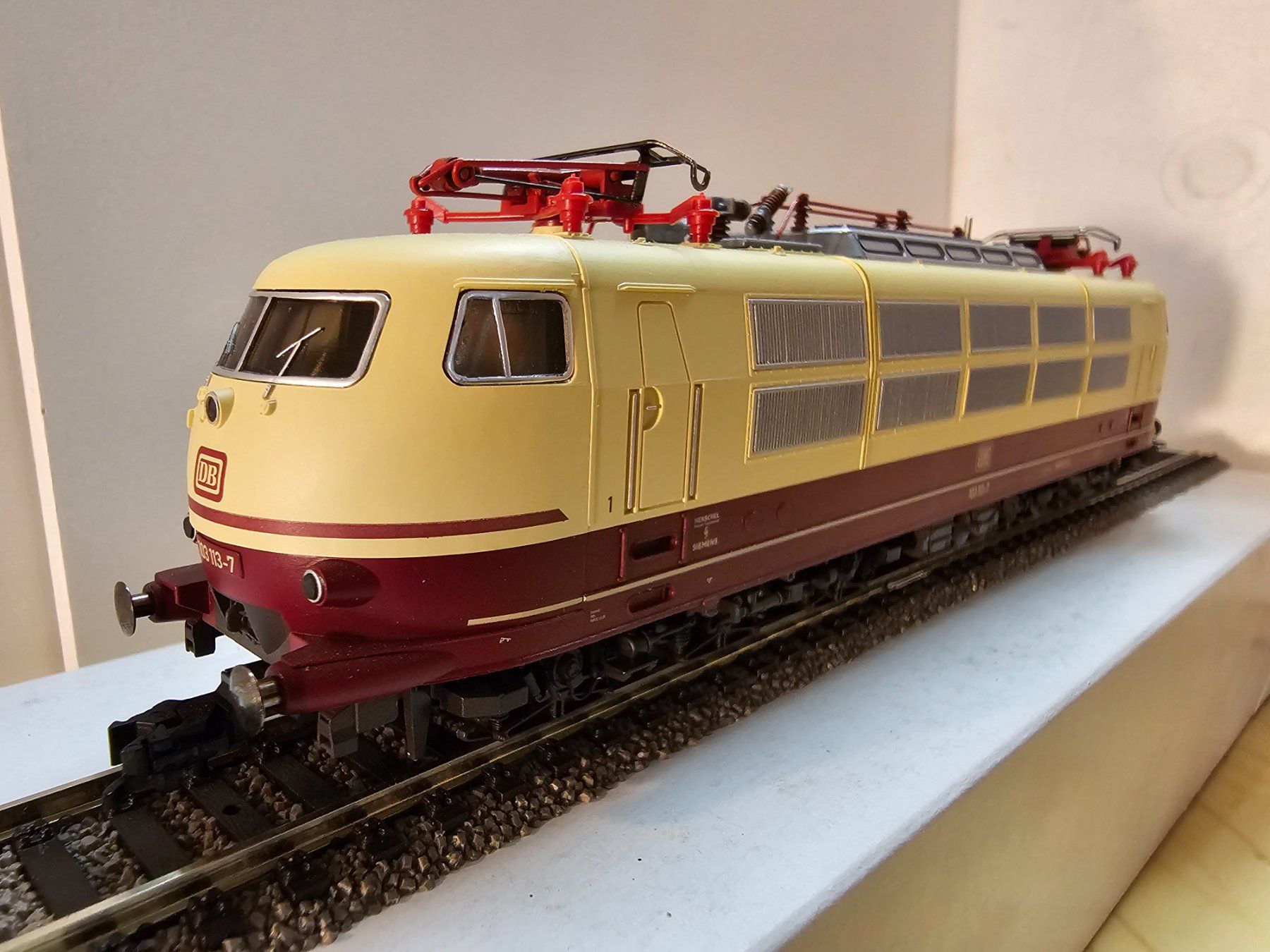 Fleischmann Modellini di ferrovie: Fleischmann Baureihe 103 DB creme/rot – Usato da Rheinfelden venduto da stephan28bike 3