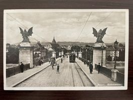BASEL Wettsteinbrücke, stark belebt, Tram / Strassenbahn