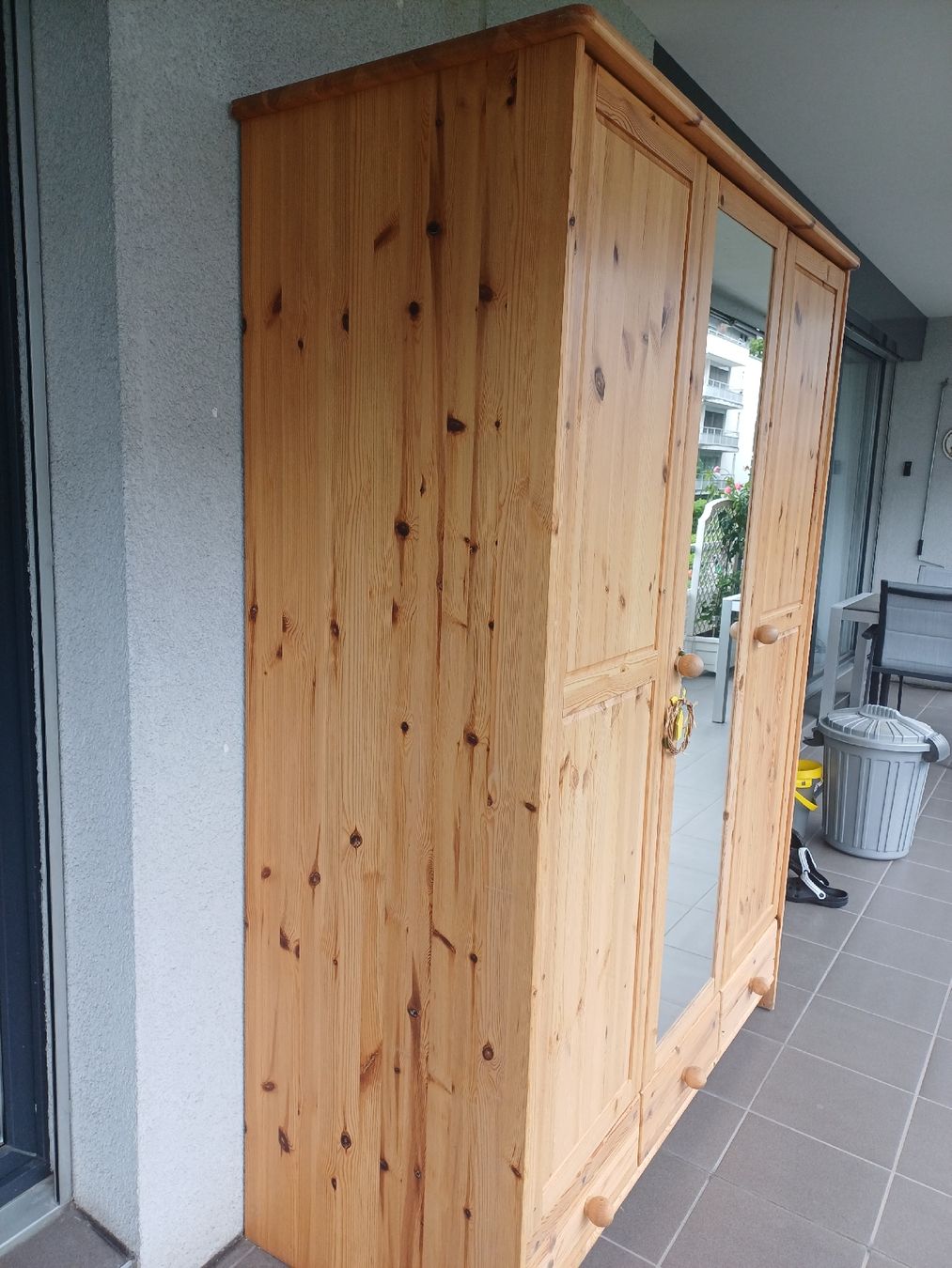 Jysk Schränke: Armoire en pin massif – Gebraucht aus Biel/Bienne von doc_pyy5 2