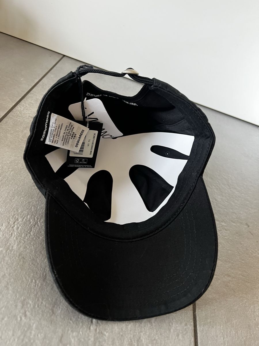 Dsquared2 Chapeaux, bonnets & casquettes: Dsquared2 cappello nuovo – Neuf avec emballage d'origine à Mendrisio par fly_9wzx 1