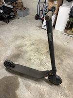 Ninebot E-Scooter defekt – Ersatzteilträger