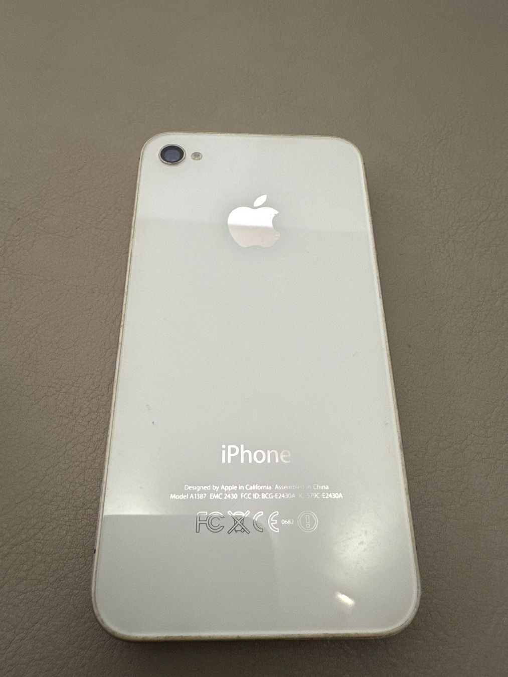 Apple Telefoni cellulari / Smartphones: iPhone 4 / 4s – Difettoso da Adliswil venduto da Busys 1