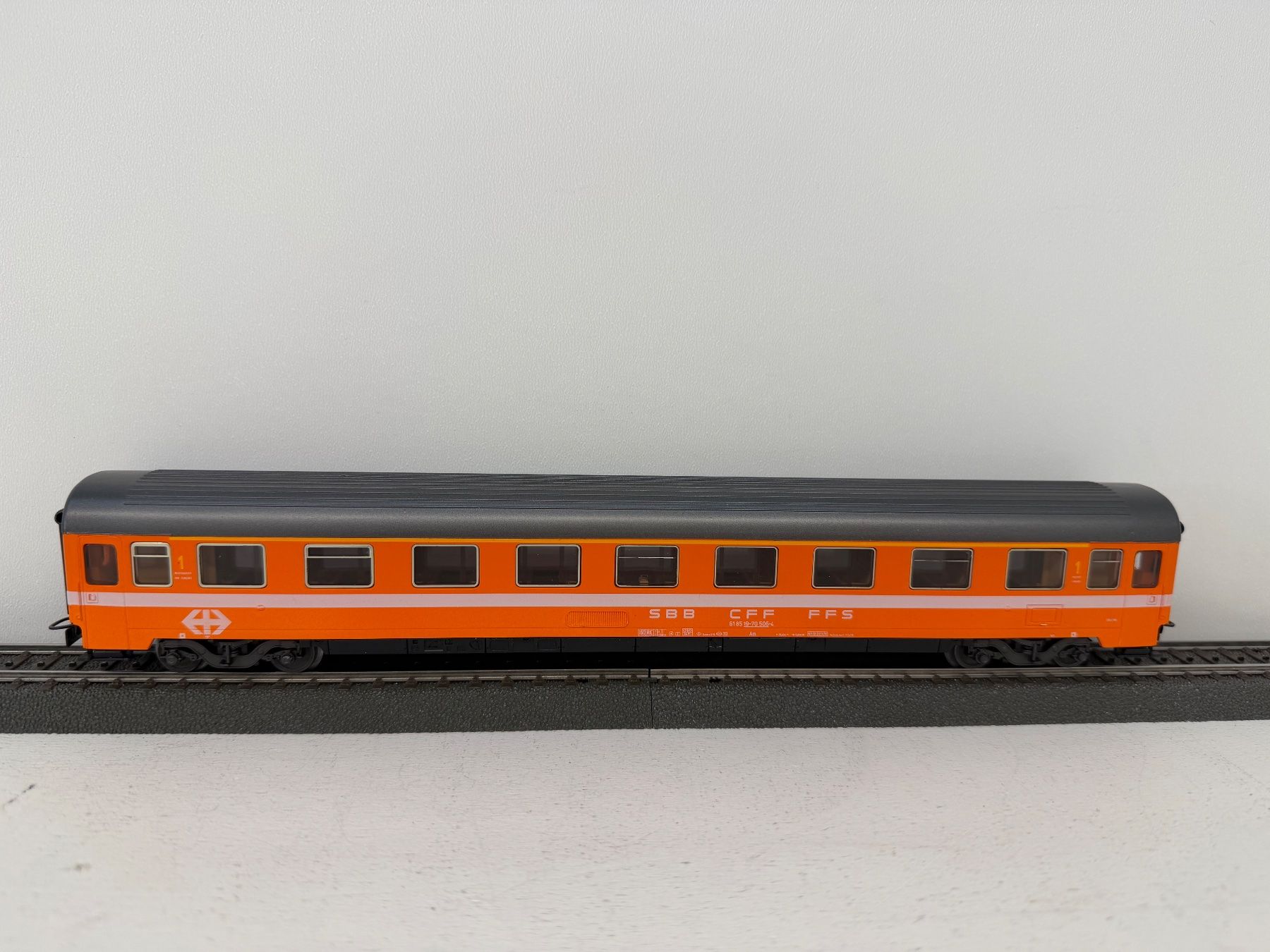 Märklin Modellini di ferrovie: Märklin SBB Eurofima Abteilungswagen – Usato da Büsserach venduto da ModellbahnDepot 1