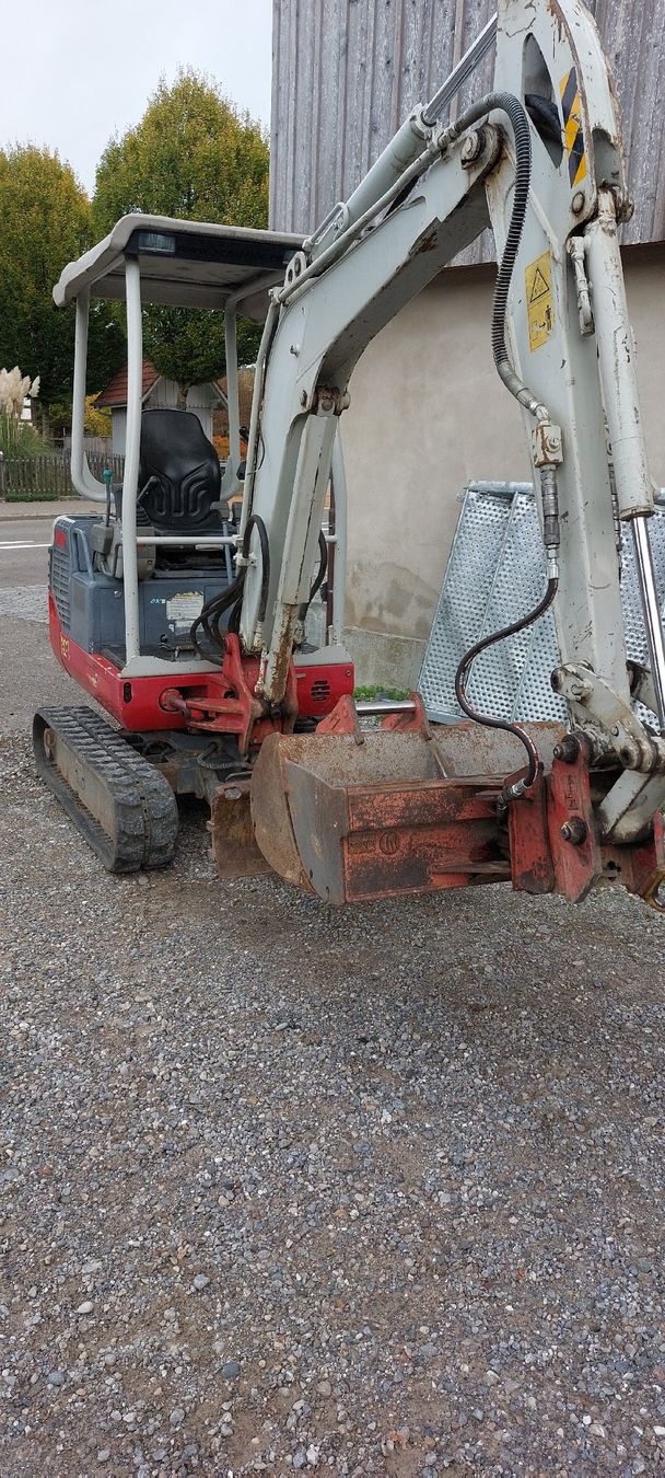 Takeuchi Excavateurs: Takeuchi TB219 – D'occasion à pfyn par Hbagger3 1