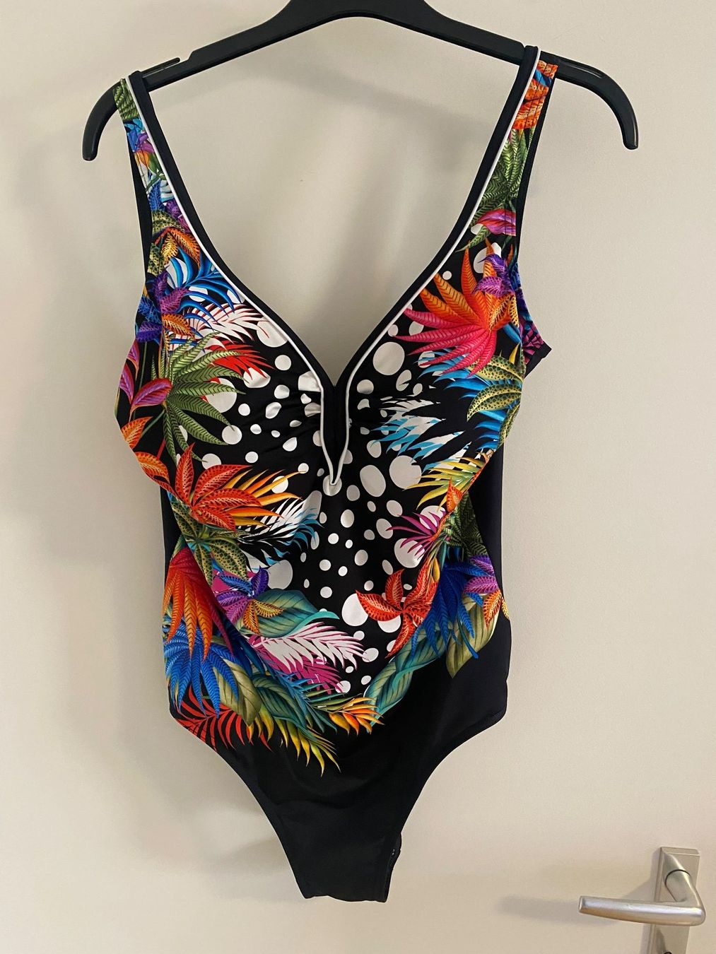 Badekleider & Bikinis: Badekleid Gr. 46 – Gebraucht aus Rapperswil SG von Hubeli
