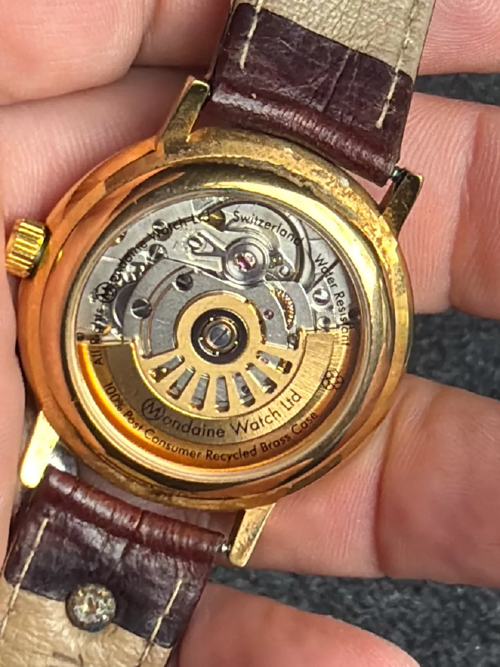 Mondaine Orologi: Mondaine Automatic mit Glasboden – Difettoso da Schlieren venduto da Luxury.Time 1